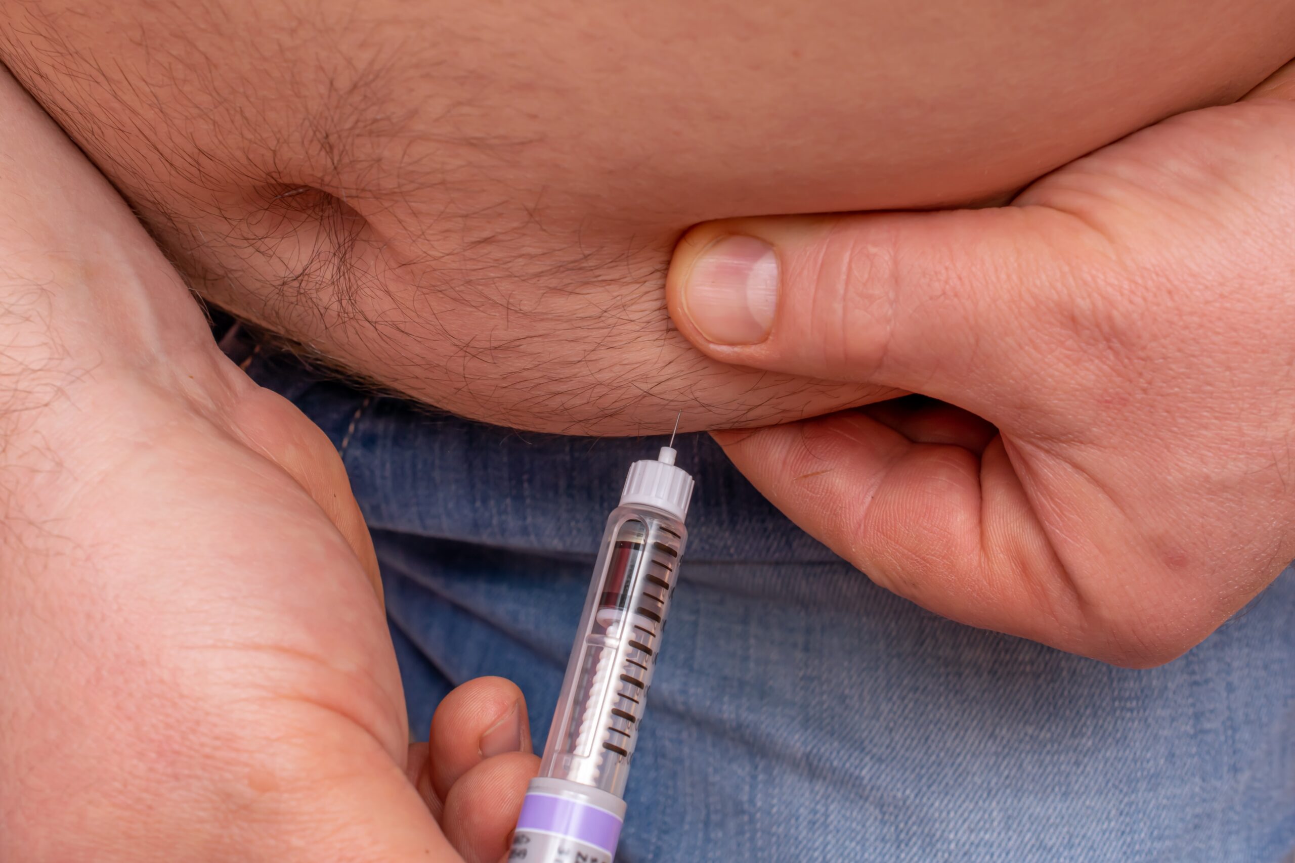 Injecting,Insulin,Into,The,Abdomen